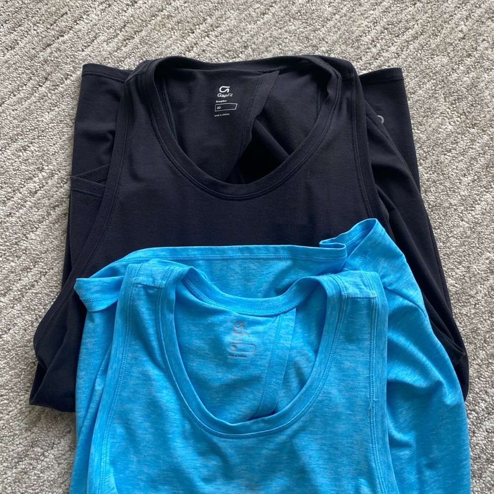 Gap Breathe TaNKS XS (black & light blue)